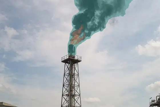 AI segmentation mask on an off-spec black smoke and lazy flame from a flare tip