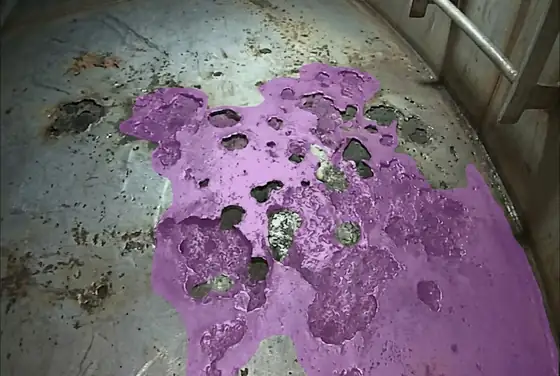 AI segmentation mask on tank floor pitting